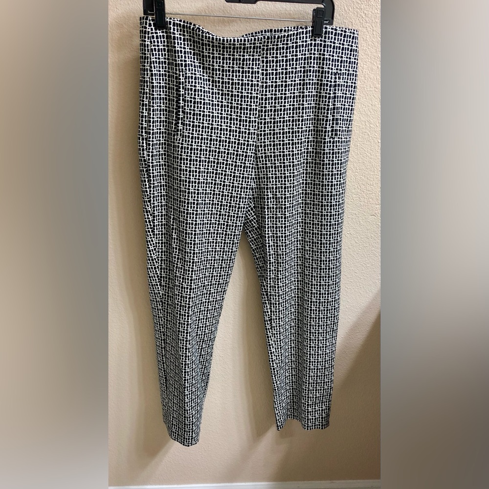 Chico's Black and White Patterned Pants